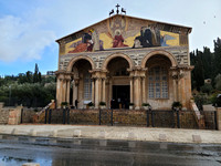 #32 Church of All Nations - The rock where Jesus prayed in agony